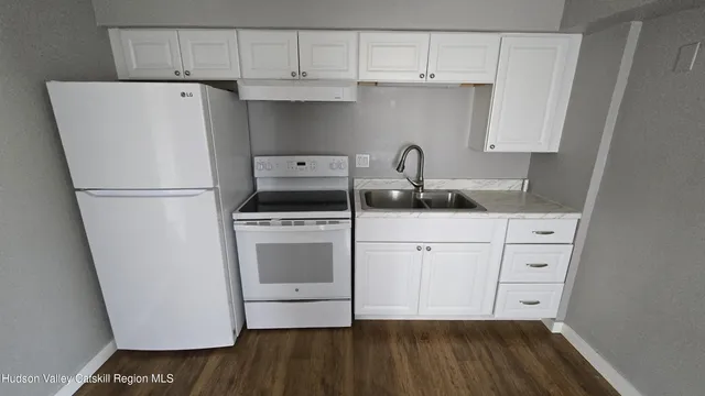 $749,000 | 1121-1123 Highway 295, East Chatham, NY 12060