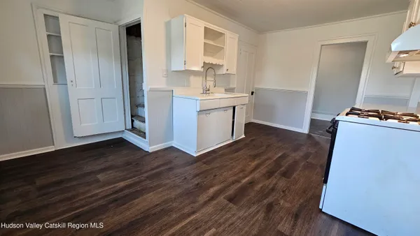 $680,000 | 1121-1123 Highway 295, East Chatham, NY 12060