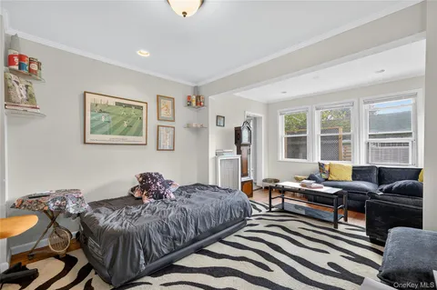 $1,295,000 | 26 West 5th Street, Locust Valley, NY 11560