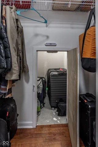 $247,500 | 9572 Longwell Drive, Indianapolis, IN 46240