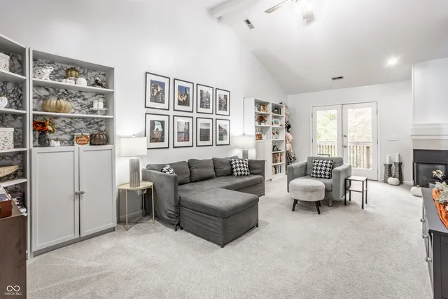 $247,500 | 9572 Longwell Drive, Indianapolis, IN 46240