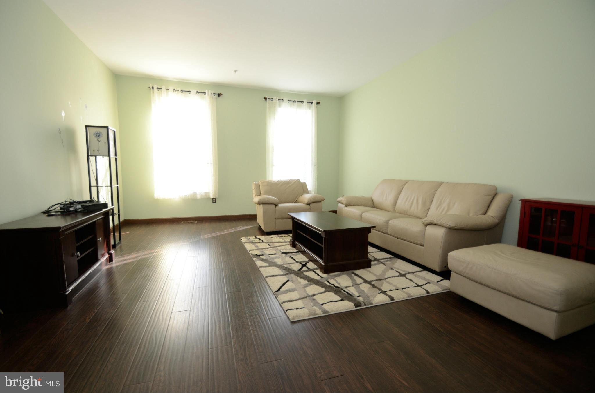6358 Wind Rider Way Columbia, MD 21045 - Photo 4 of 23 Living Room