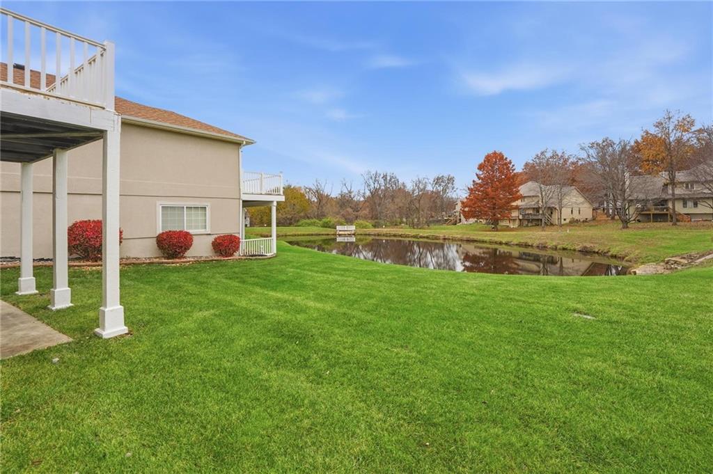 813 Northwest North Ridge Court Blue Springs, MO 64015 - Photo 11 of 56