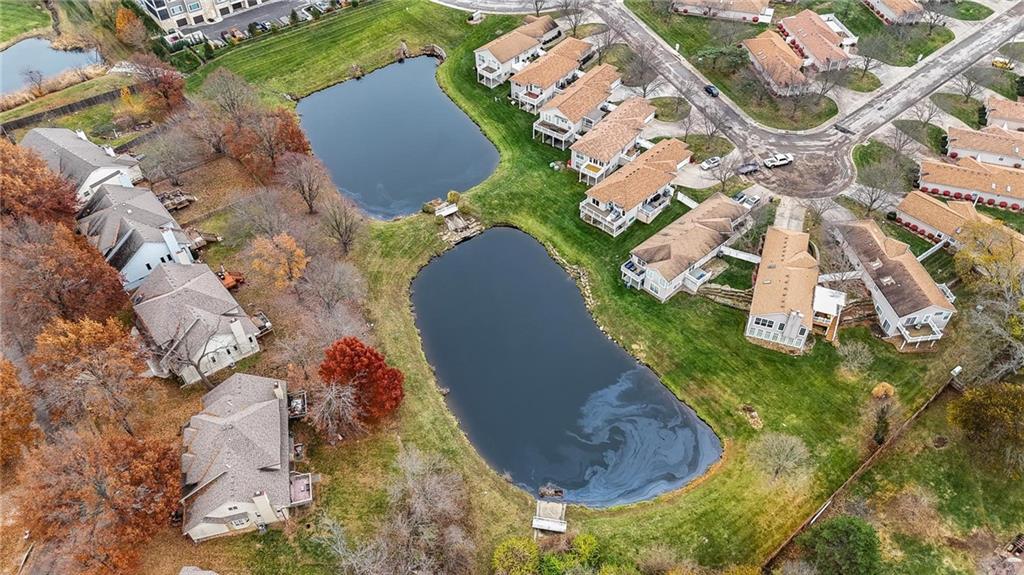 813 Northwest North Ridge Court Blue Springs, MO 64015 - Photo 18 of 56