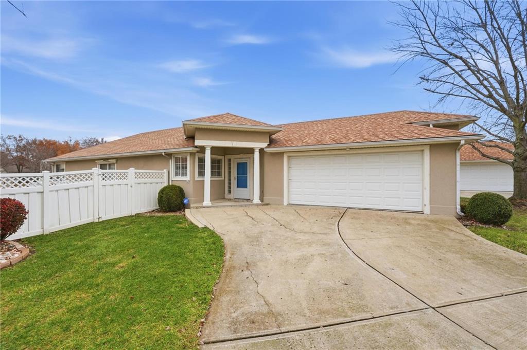 813 Northwest North Ridge Court Blue Springs, MO 64015 - Photo 2 of 56