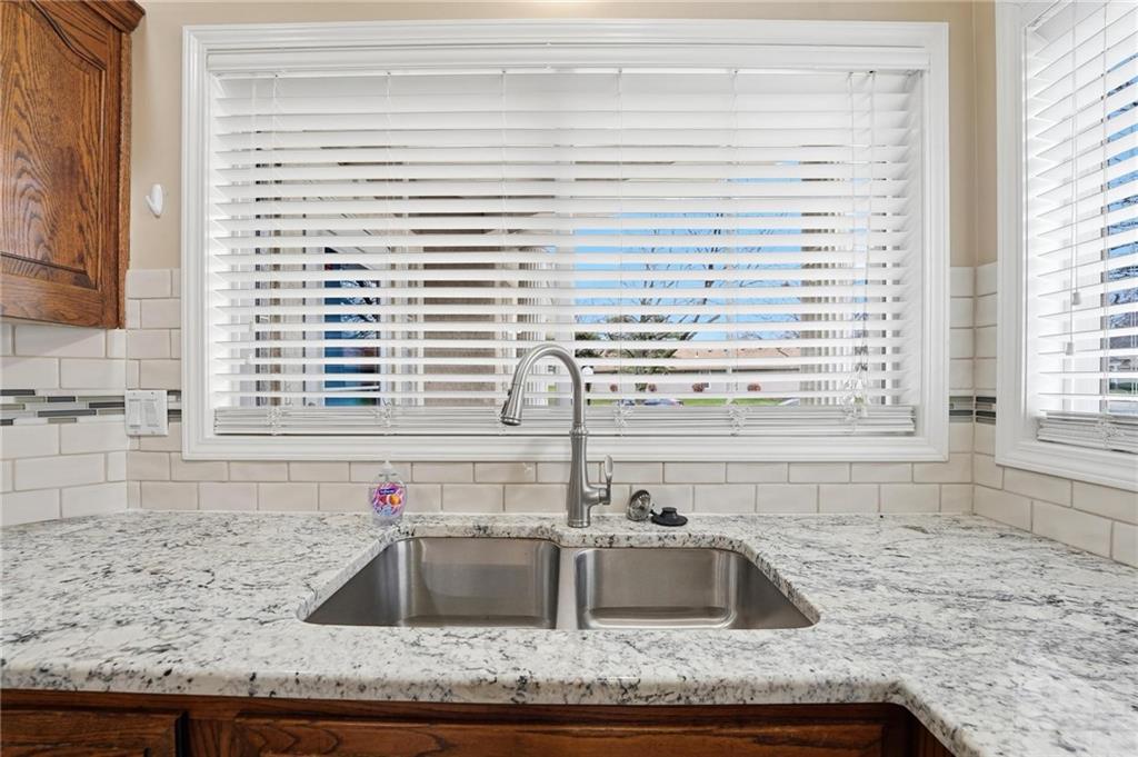 813 Northwest North Ridge Court Blue Springs, MO 64015 - Photo 24 of 56