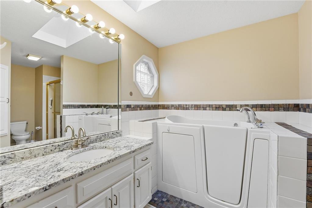 813 Northwest North Ridge Court Blue Springs, MO 64015 - Photo 34 of 56