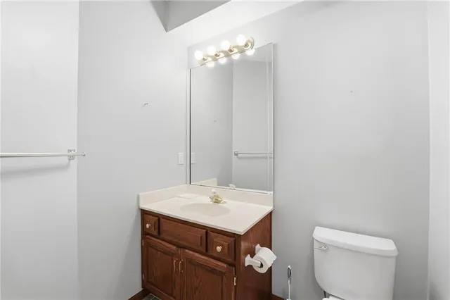 $360,000 | 813 Northwest North Ridge Court, Blue Springs, MO 64015