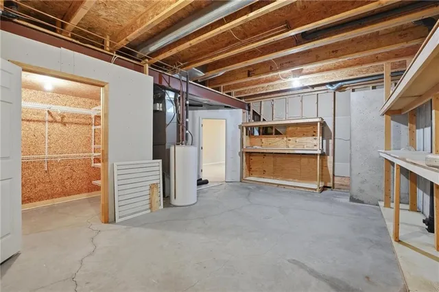 $360,000 | 813 Northwest North Ridge Court, Blue Springs, MO 64015