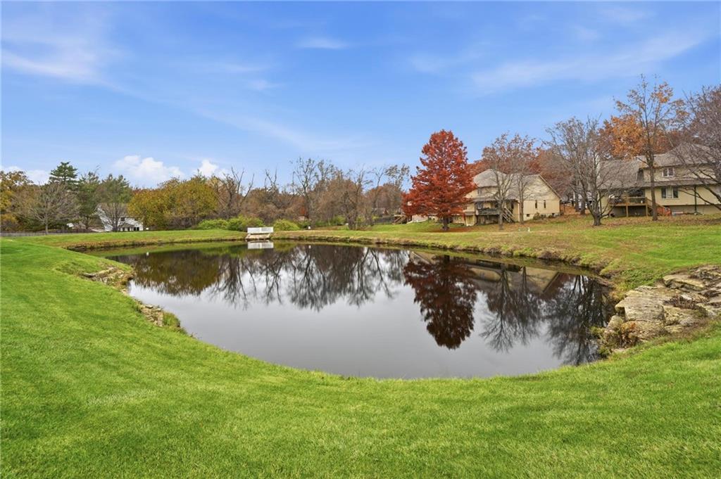 813 Northwest North Ridge Court Blue Springs, MO 64015 - Photo 8 of 56