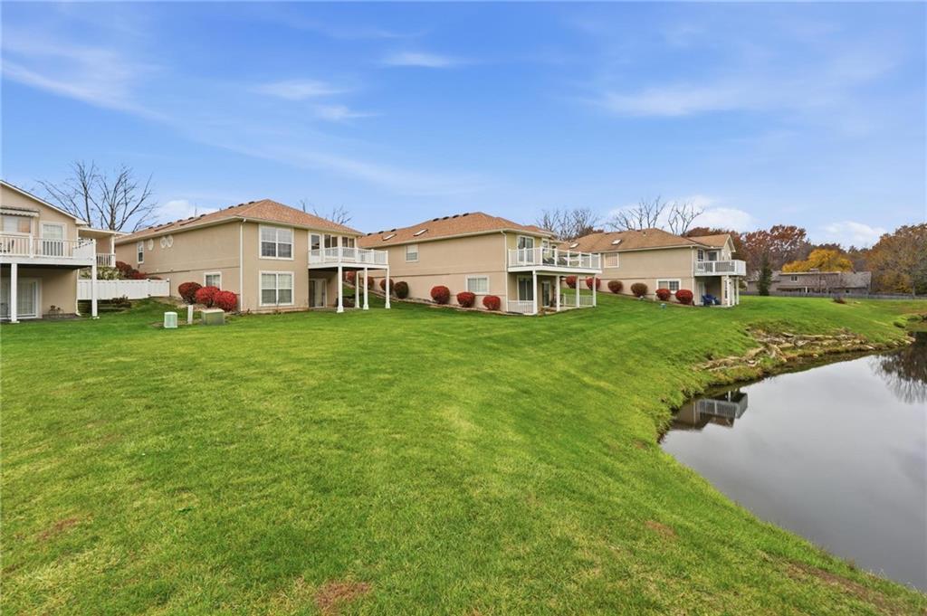 813 Northwest North Ridge Court Blue Springs, MO 64015 - Photo 10 of 56