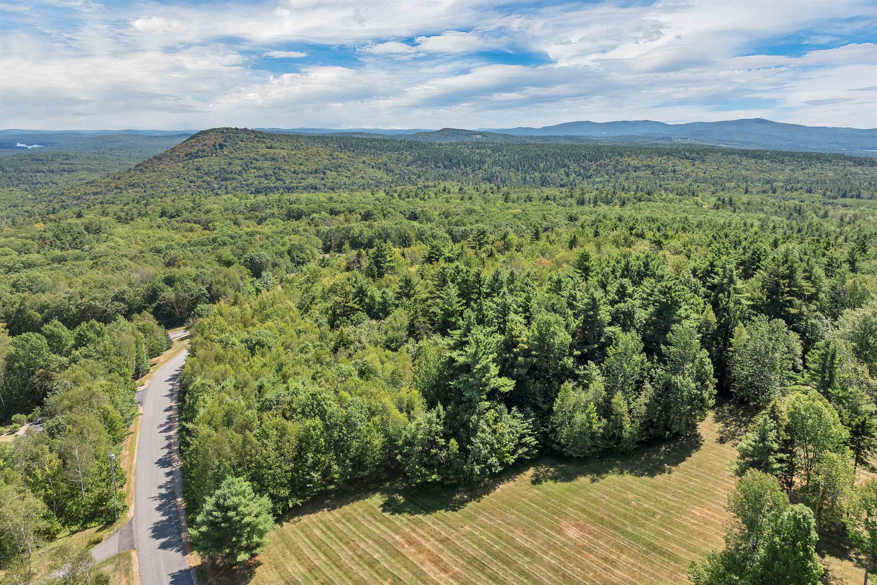 25 Upper Trask Mountain Road, Unit 6 Wolfeboro, NH 03894 - Photo 4 of 27