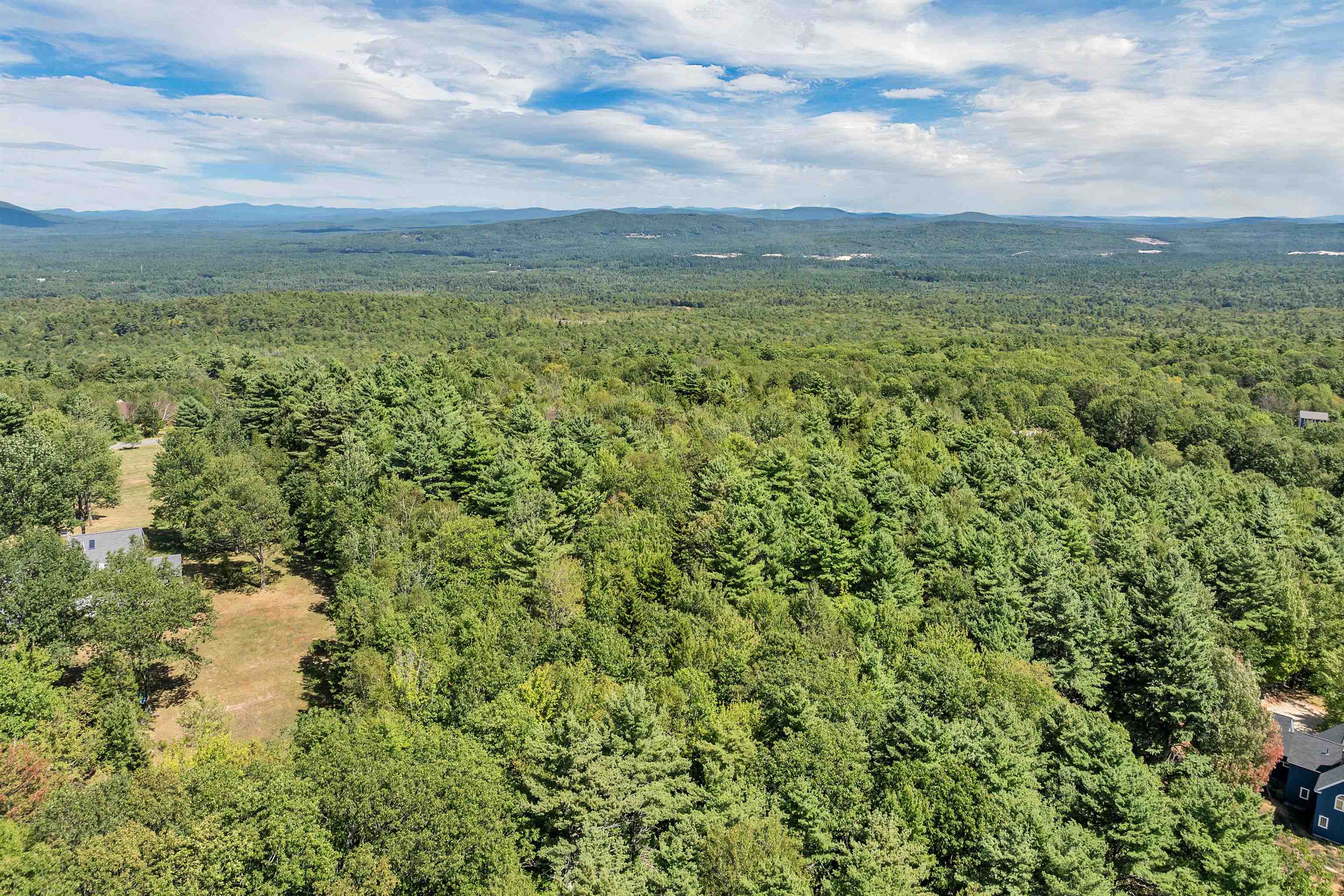 25 Upper Trask Mountain Road, Unit 6 Wolfeboro, NH 03894 - Photo 5 of 27