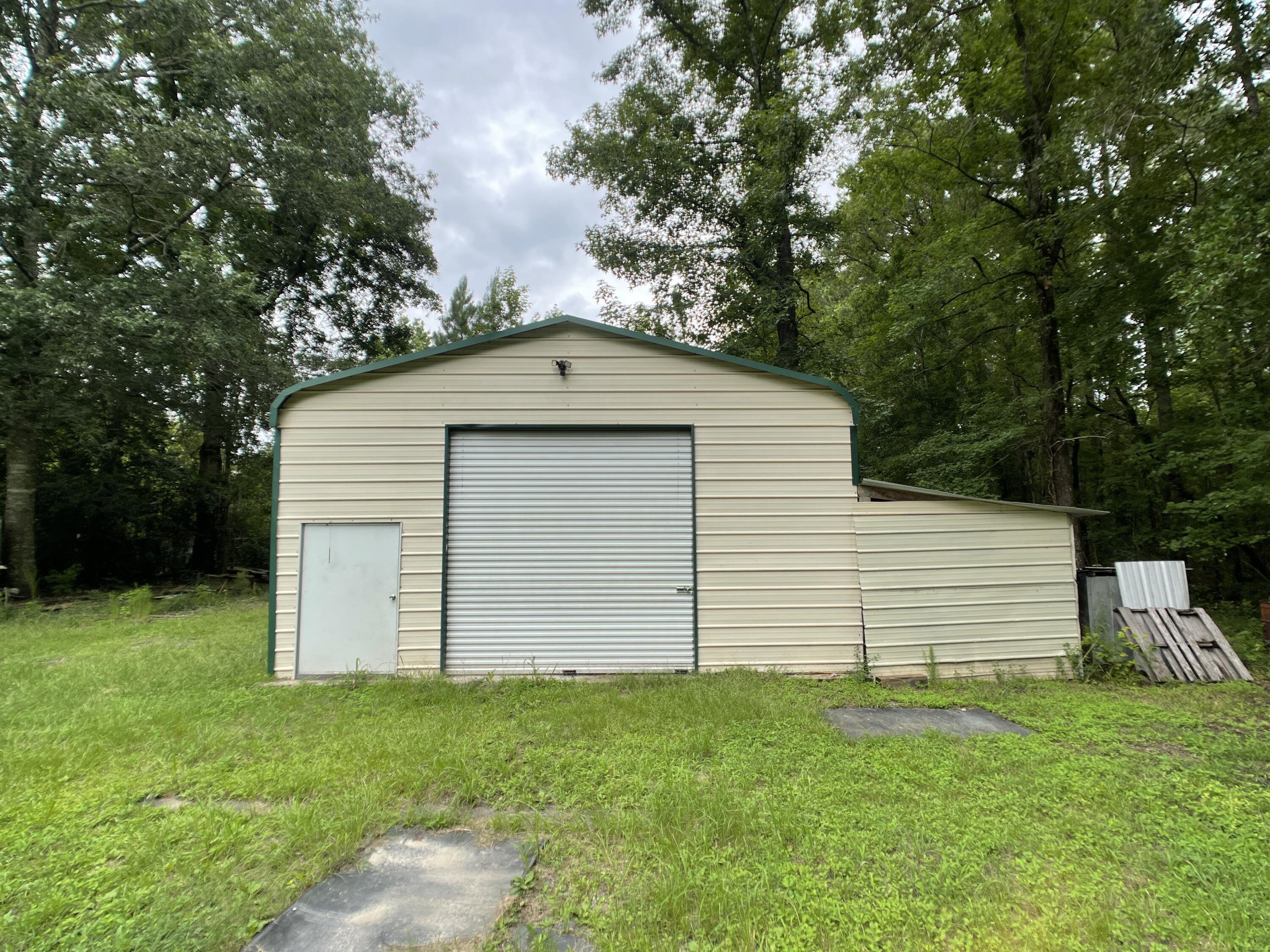 218 Old St George Road St. George, SC 29477 - Photo 10 of 44 09. 218 Old St George Rd Saint George SC