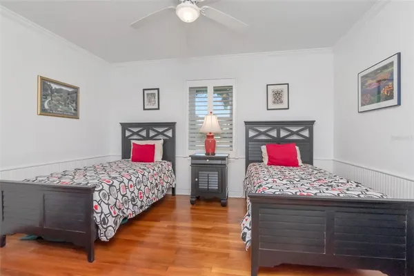 $1,390,000 | 135 25th Avenue Northeast, St. Petersburg, FL 33704