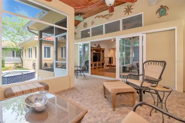 $1,390,000 | 135 25th Avenue Northeast, St. Petersburg, FL 33704