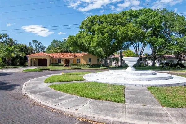 $1,390,000 | 135 25th Avenue Northeast, St. Petersburg, FL 33704