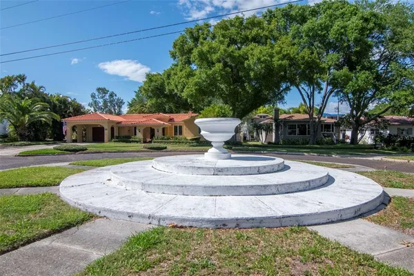 $1,390,000 | 135 25th Avenue Northeast, St. Petersburg, FL 33704