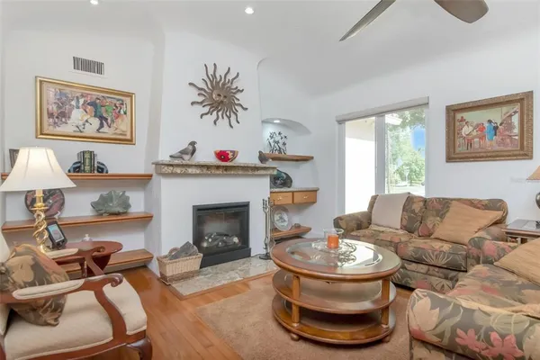 $1,390,000 | 135 25th Avenue Northeast, St. Petersburg, FL 33704