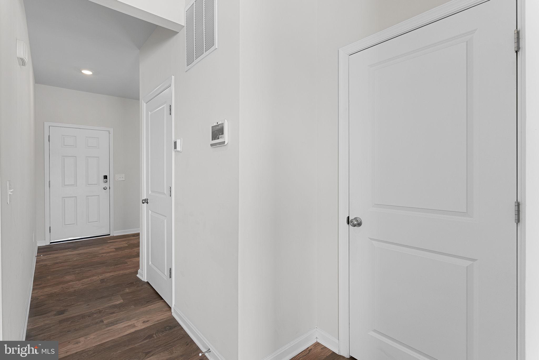 512 Harper Drive Berryville, VA 22611 - Photo 4 of 44 Front Hall