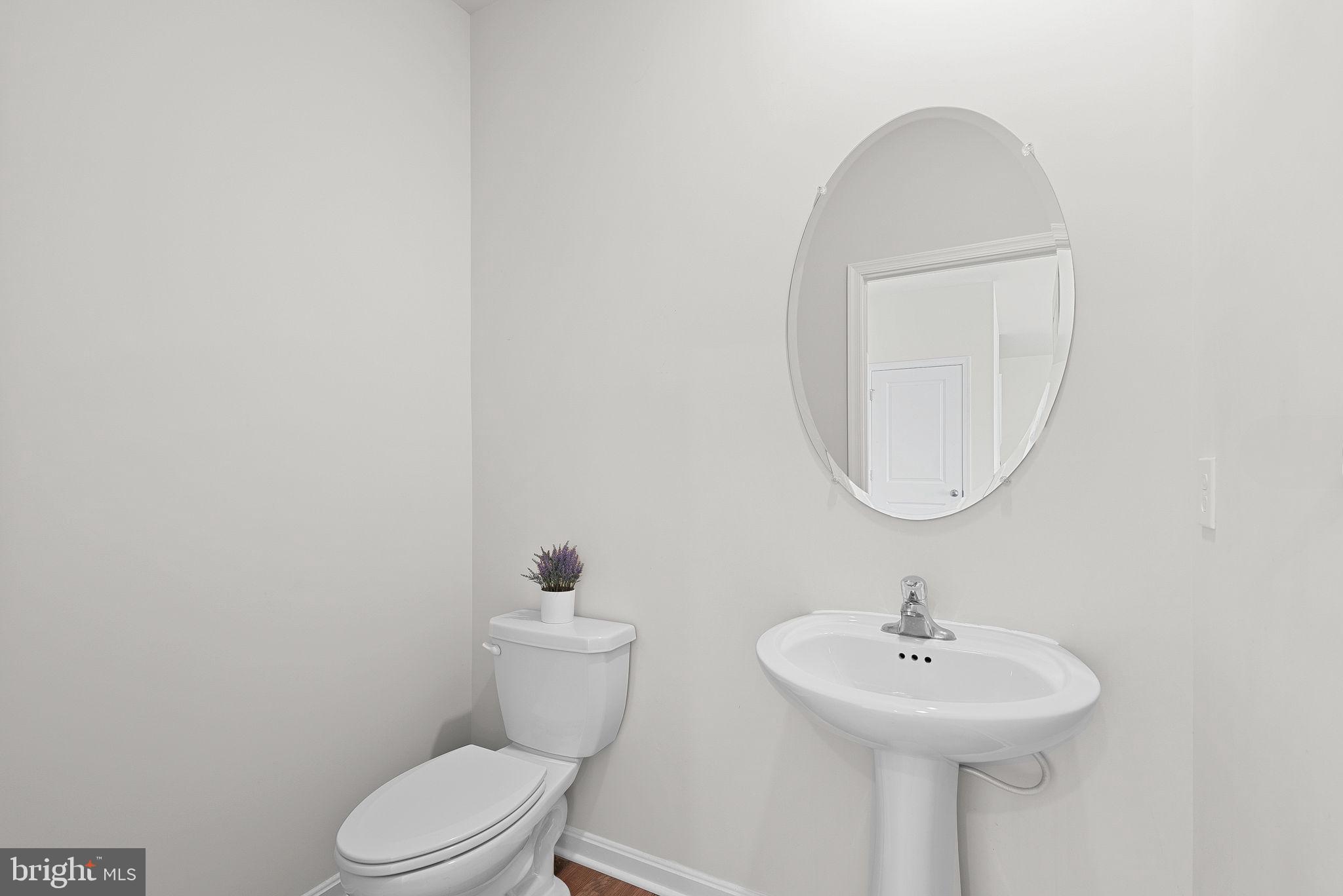 512 Harper Drive Berryville, VA 22611 - Photo 5 of 44 Powder Room