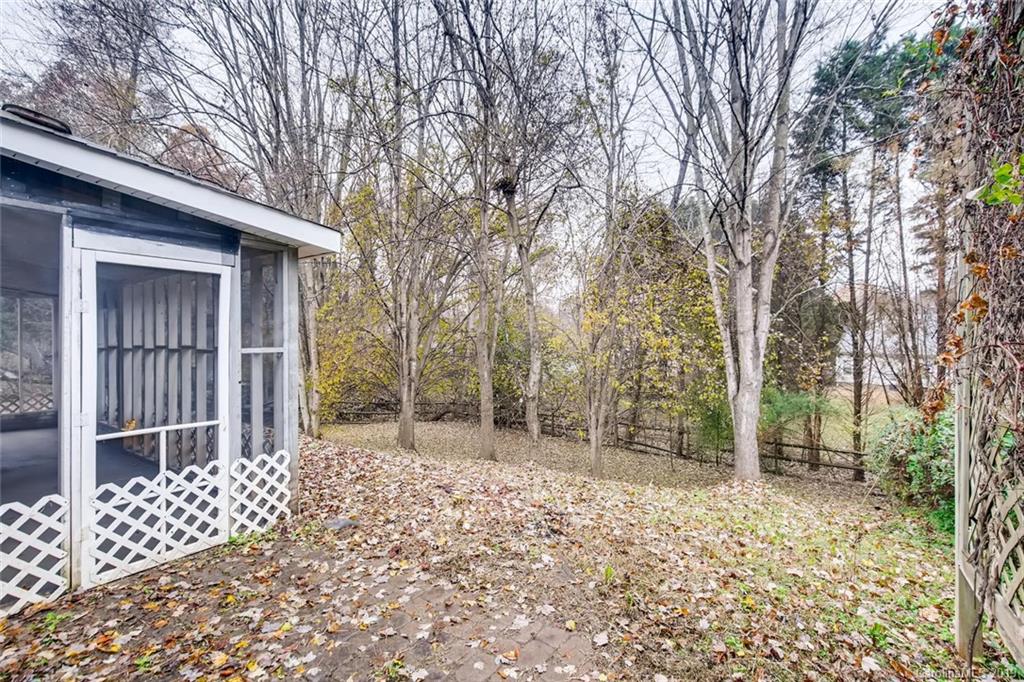 9426 Marshbrooke Road Matthews, NC 28105 - Photo 18 of 20 Gallery Image 18
