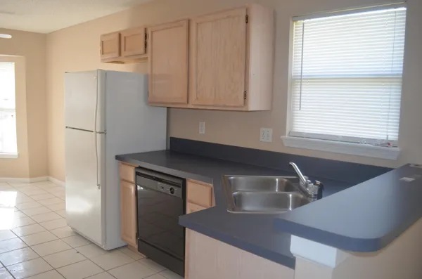 $1,725 | 4304 Hanging Moss Drive, Orange Park, FL 32073
