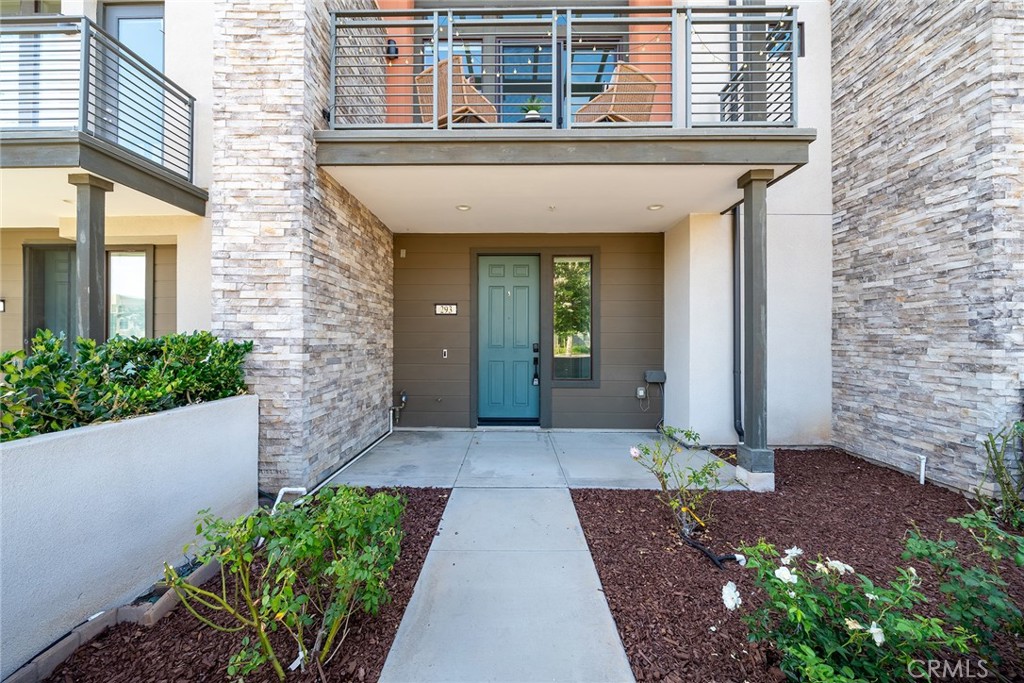 293 Merit Irvine, CA 92618 - Photo 4 of 50