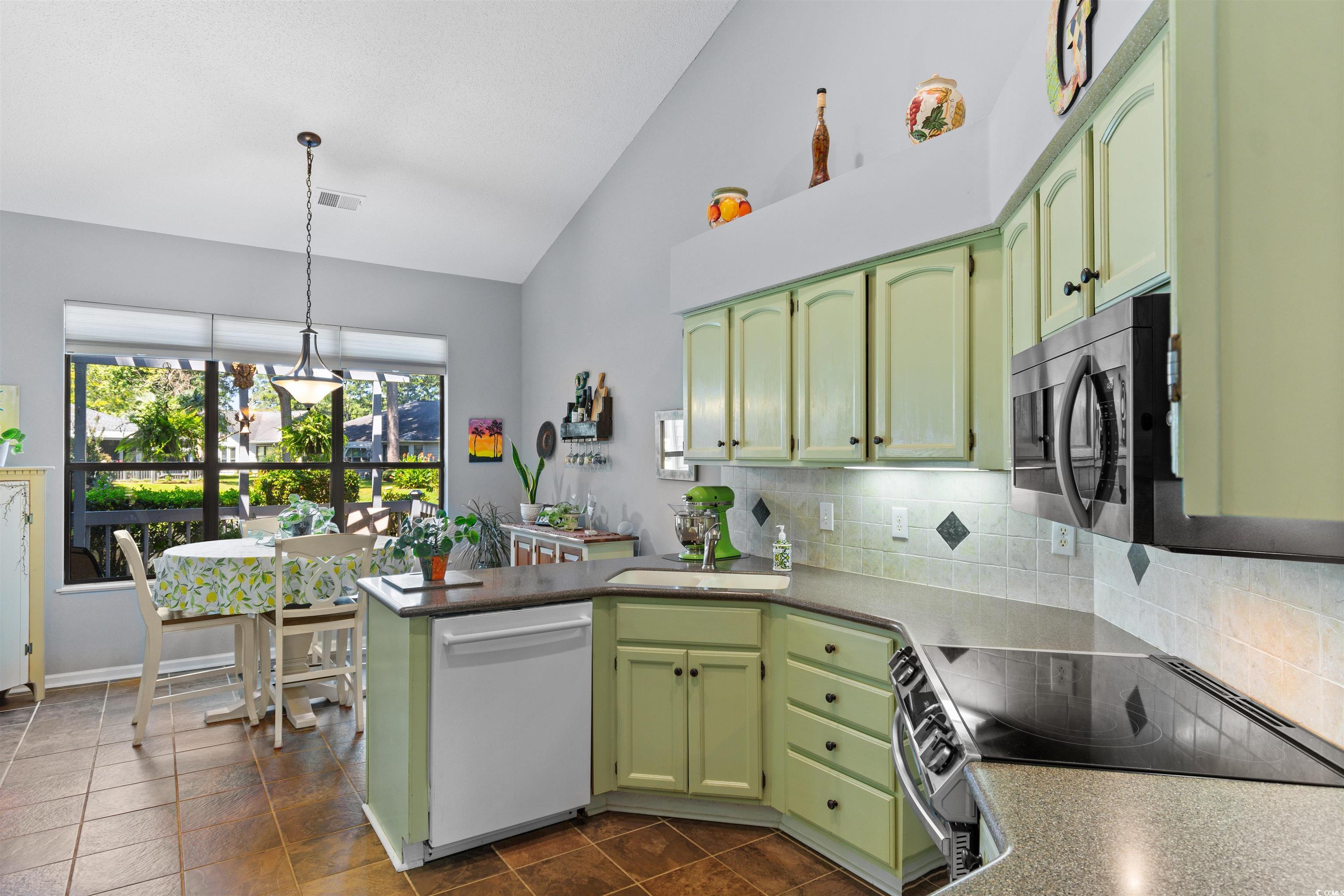 102 Linden Circle Conway, SC 29526 - Photo 13 of 40