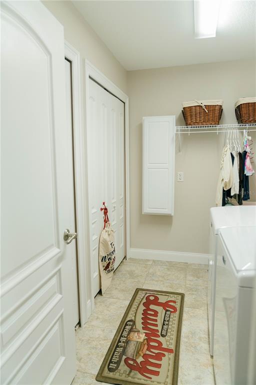 537 Woodlawn Cemetery Road Orlando, FL 32835 - Photo 35 of 36