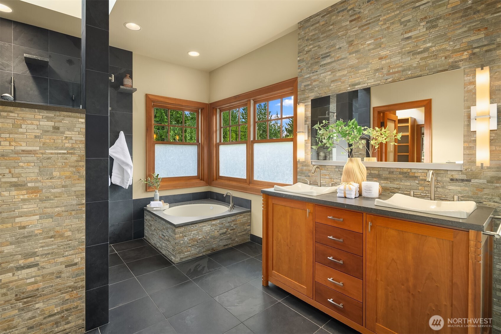 26970 Southeast Old Black Nugget Road Issaquah, WA 98029 - Photo 15 of 40