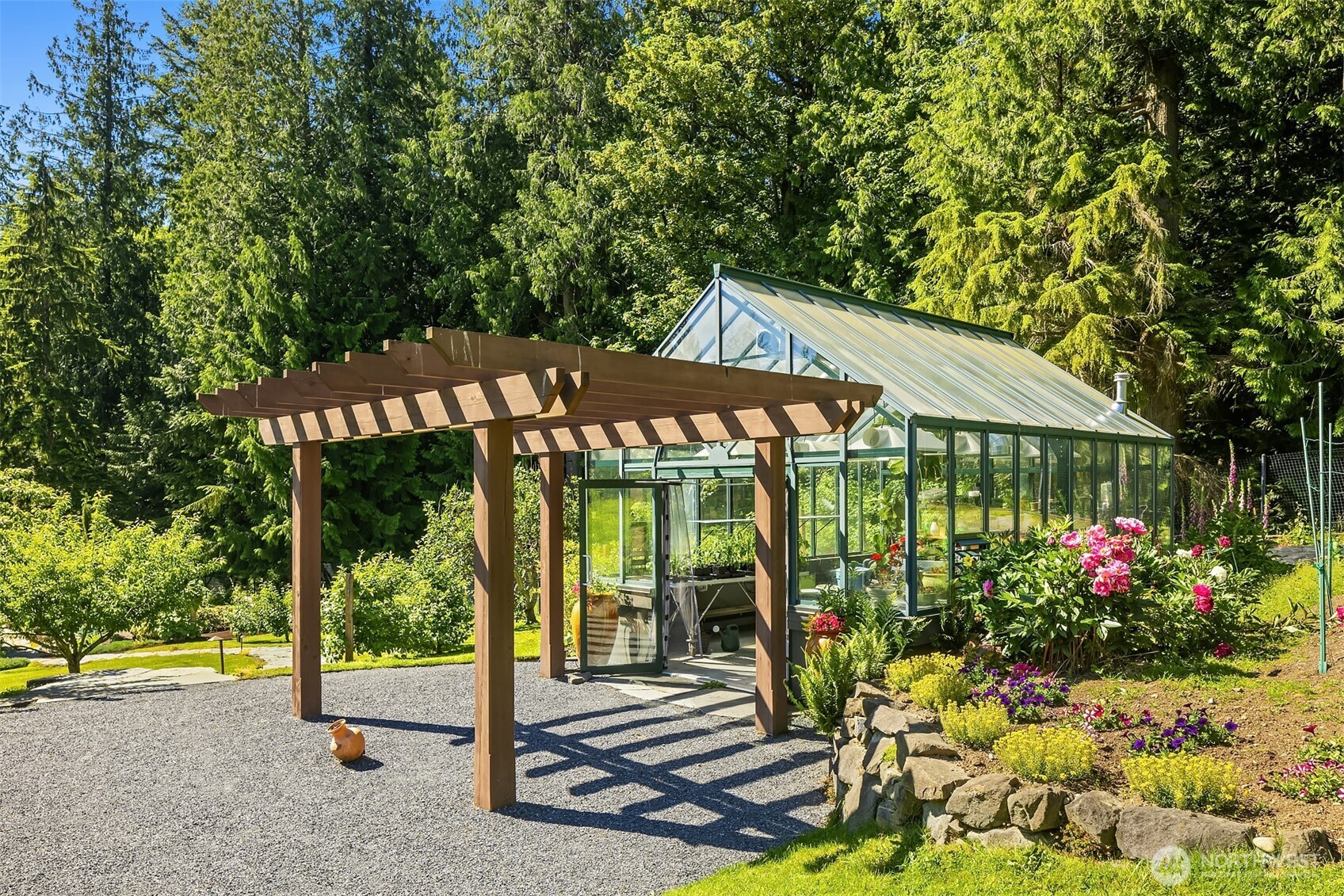26970 Southeast Old Black Nugget Road Issaquah, WA 98029 - Photo 32 of 40