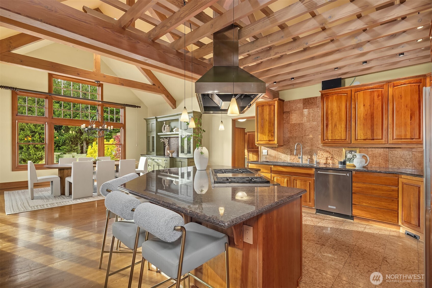 26970 Southeast Old Black Nugget Road Issaquah, WA 98029 - Photo 8 of 40