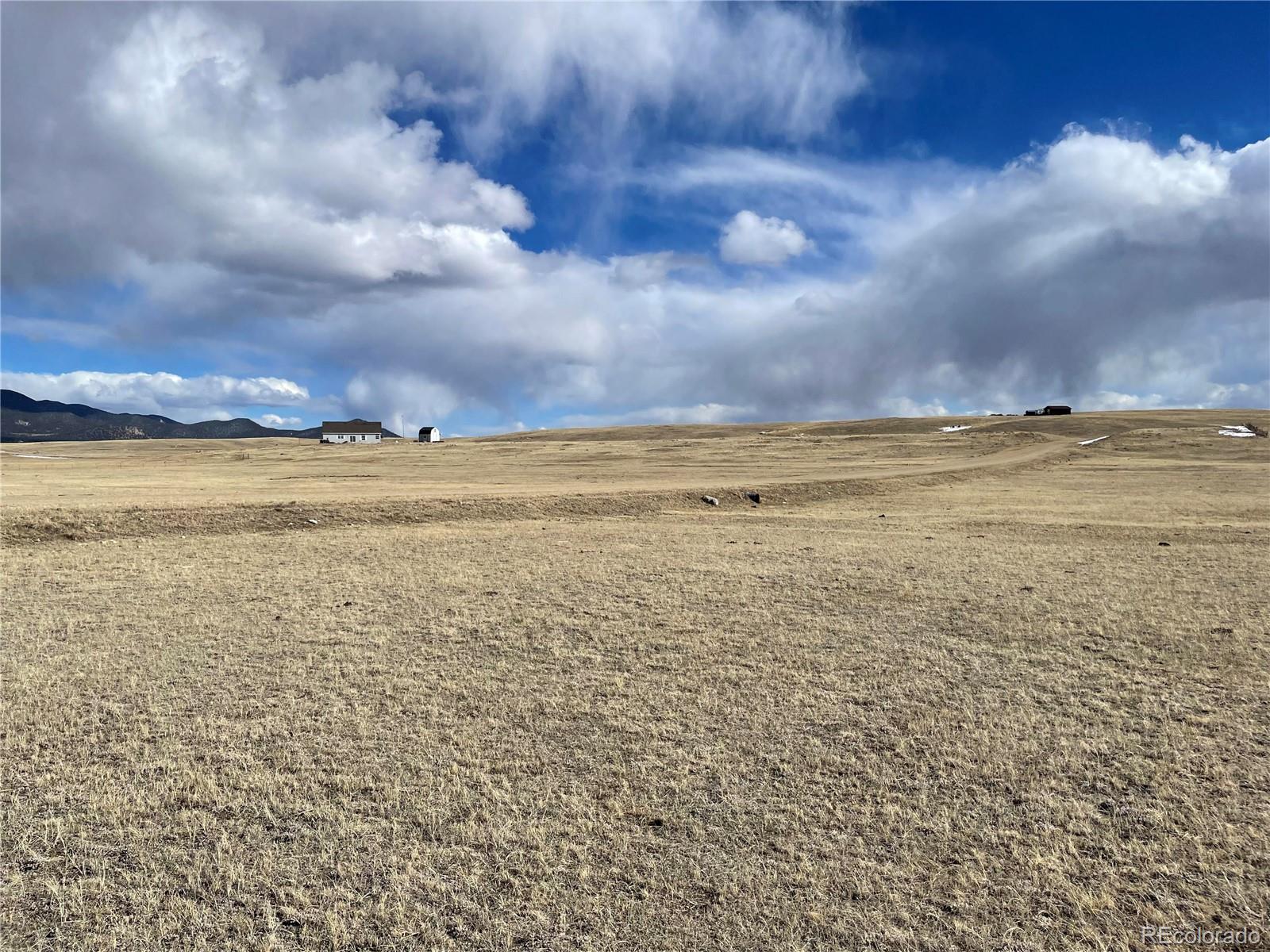 305 Badger Road Como, CO 80432 - Photo 12 of 33 a view of an ocean