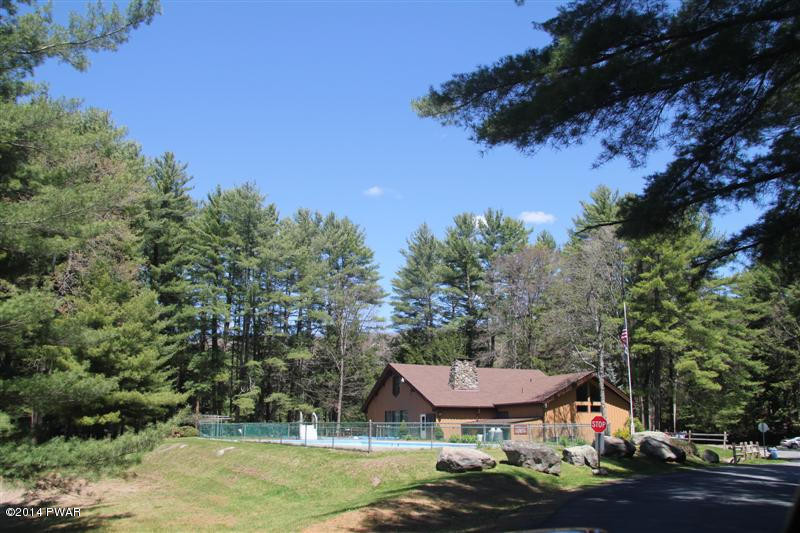 Woodledge East Road Hawley, PA 18428 - Photo 5 of 12