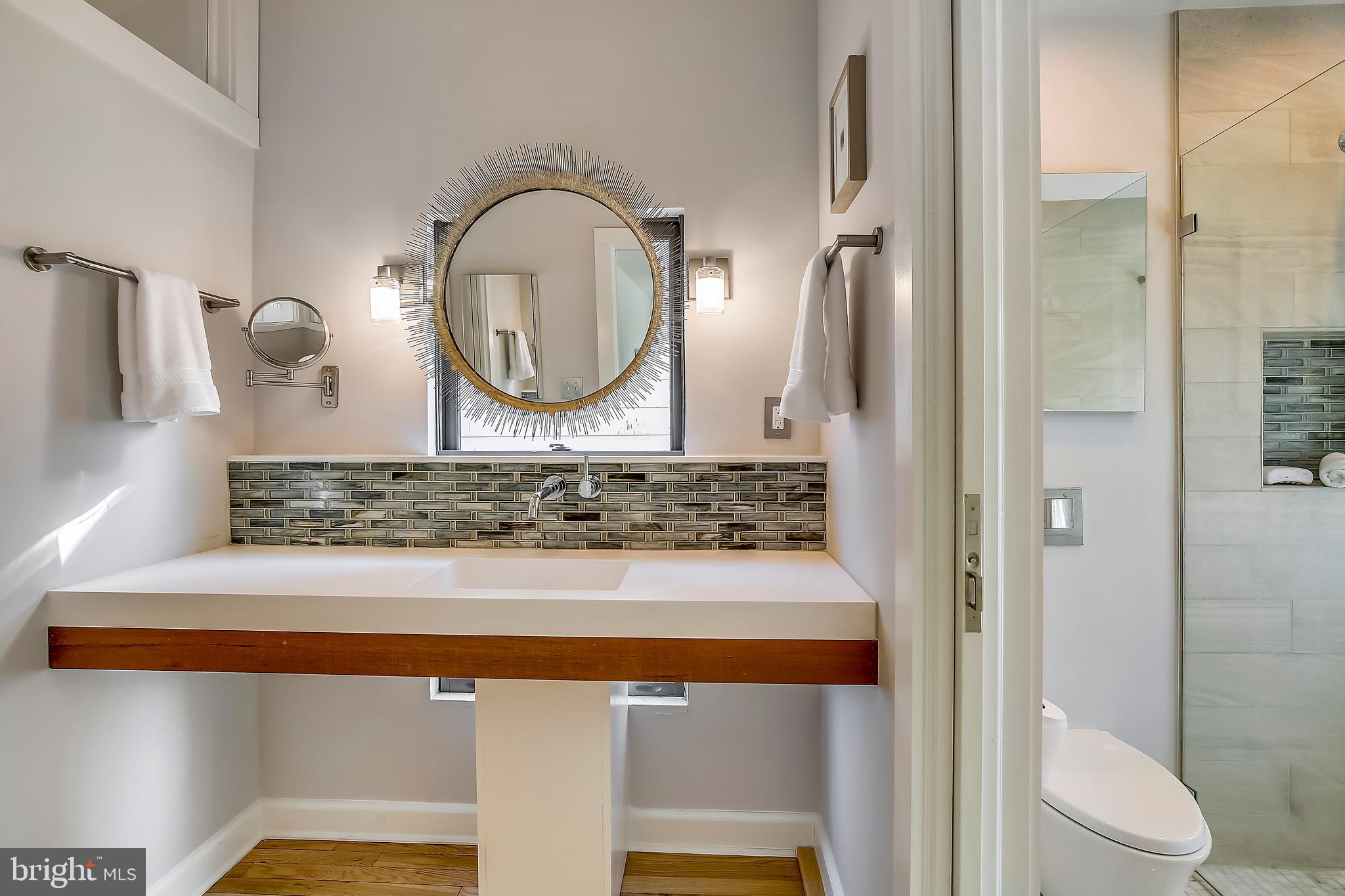 640 G Street Southeast Washington, DC 20003 - Photo 30 of 58 spacious separate sink area