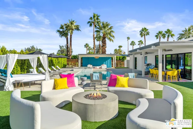 $1,250,000 | 888 East El Conquistador, Palm Springs, CA 92262
