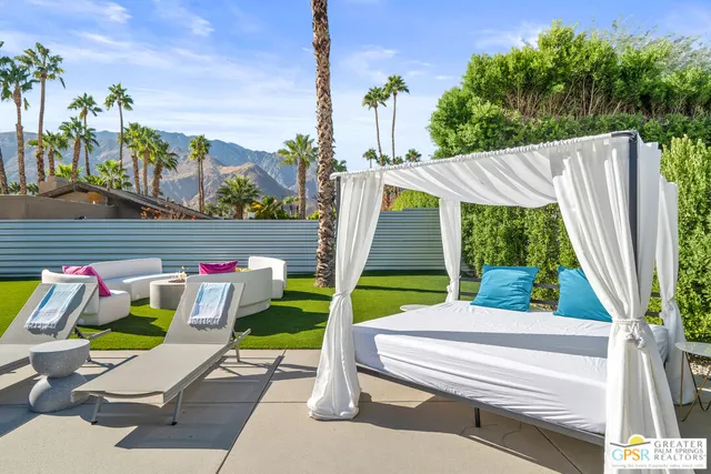 $1,250,000 | 888 East El Conquistador, Palm Springs, CA 92262