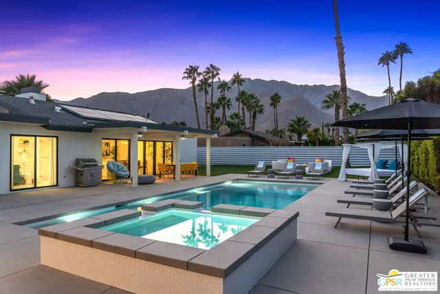 $1,250,000 | 888 East El Conquistador, Palm Springs, CA 92262