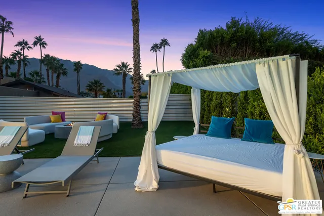 $1,250,000 | 888 East El Conquistador, Palm Springs, CA 92262