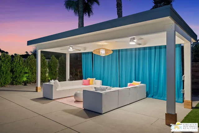 $1,250,000 | 888 East El Conquistador, Palm Springs, CA 92262