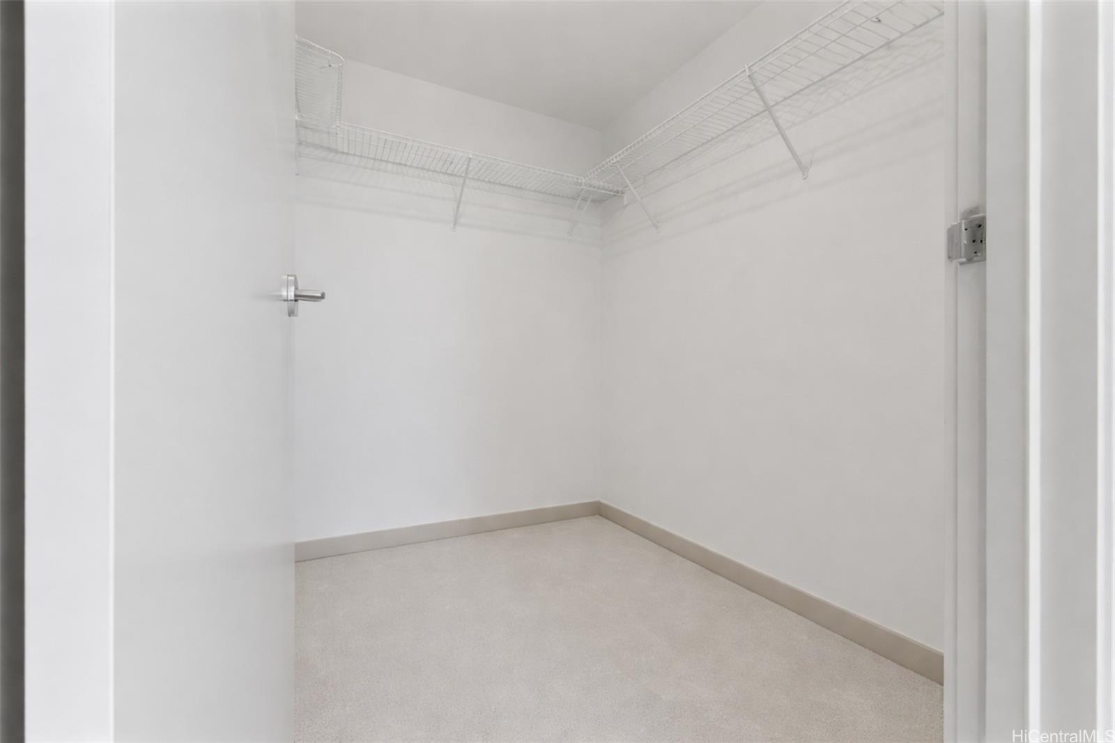 555 South Street, Unit 1805 Honolulu, HI 96813 - Photo 5 of 20 a view of a small space