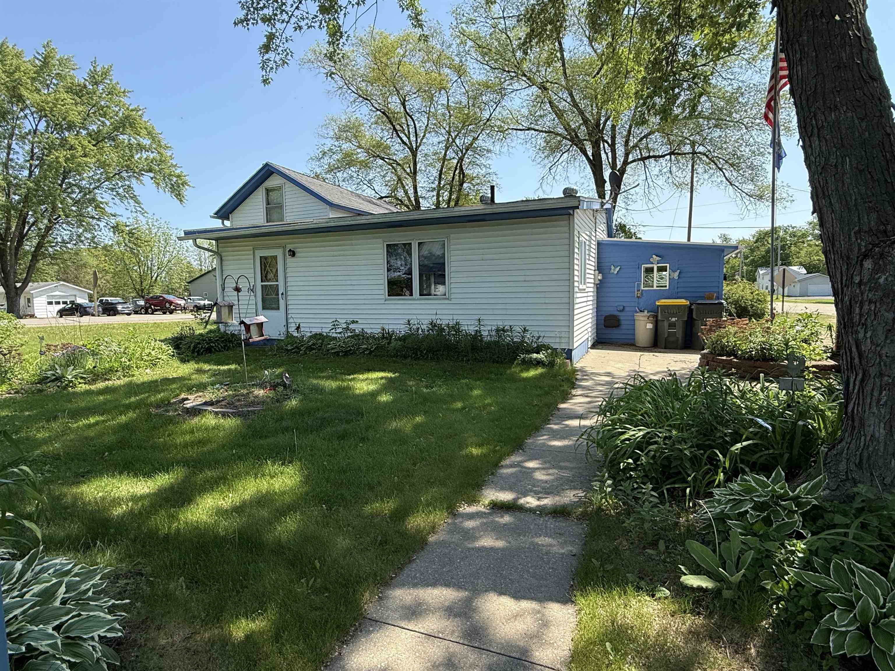 100 North Patten Street Avoca, WI 53506 - Photo 3 of 23