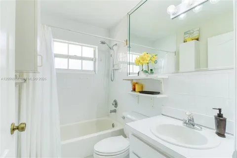 $599,900 | 17676 Southwest 6th Court, Pembroke Pines, FL 33029