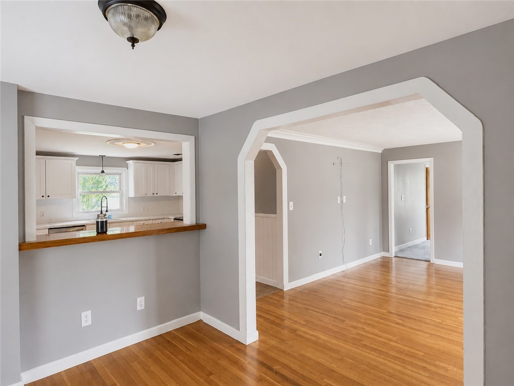 48 Madeleine Avenue Woonsocket, RI 02895 - Photo 7 of 21