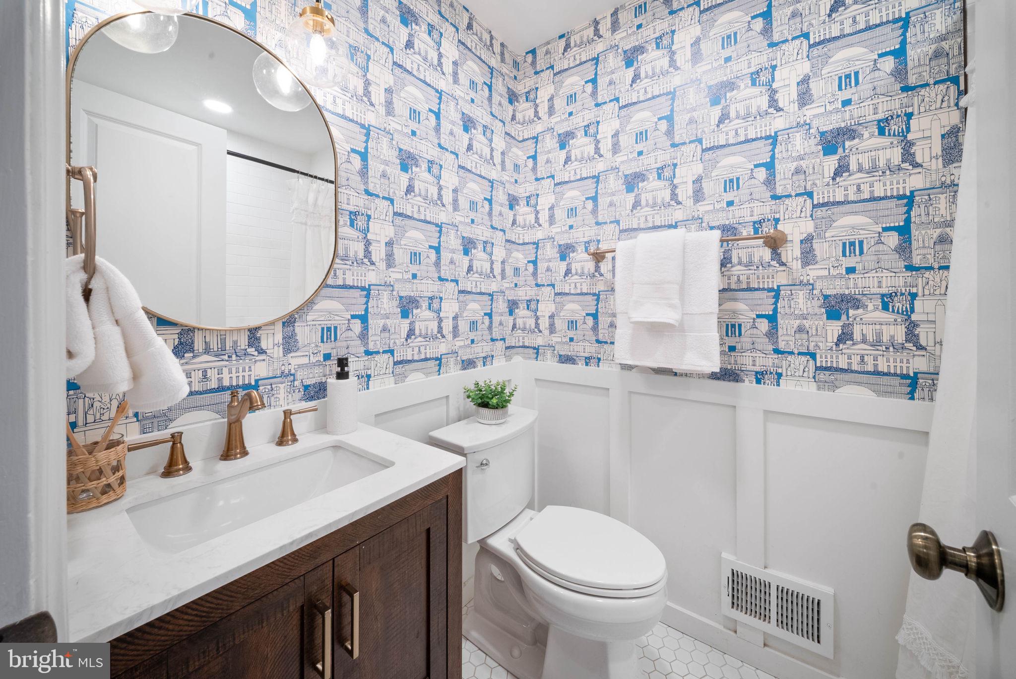 11214 Dewey Road Kensington, MD 20895 - Photo 15 of 37 Full Bathroom