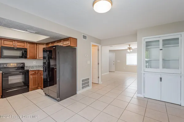 $1,800 | 232 Chandler Street, Cape Canaveral, FL 32920