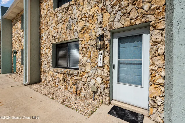 $1,900 | 232 Chandler Street, Cape Canaveral, FL 32920