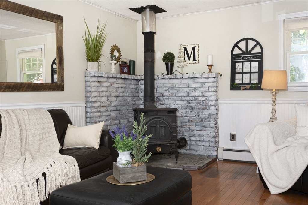 53 Boutelle Road Sterling, MA 01564 - Photo 6 of 34