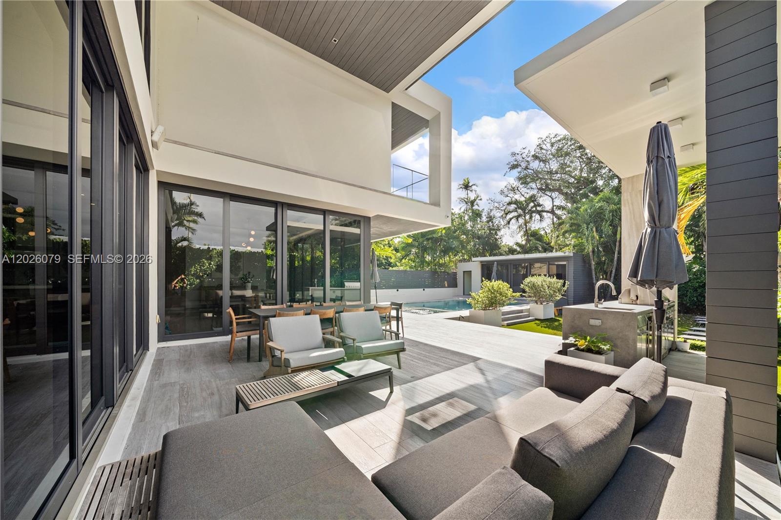 5061 North Bay Road Miami Beach, FL 33140 - Photo 52 of 63